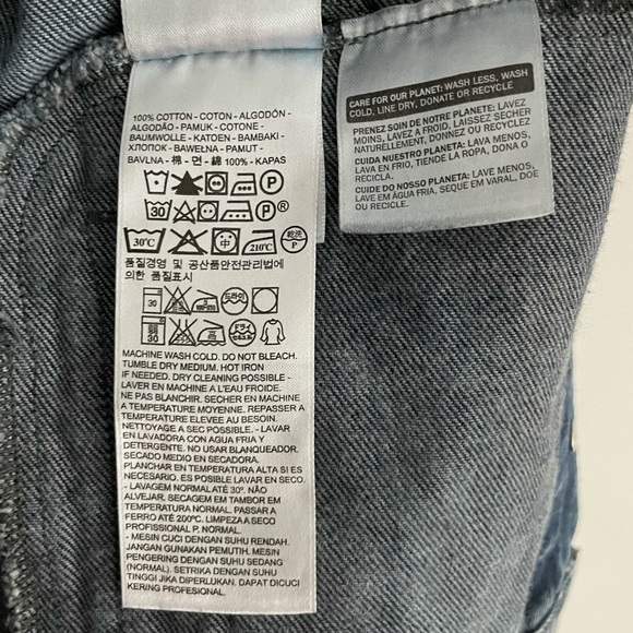 Levi’s Authentic Trucker Jacket. Size XS. - Picture 7 of 7